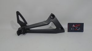 SOPORTE ESTIBO TRASERO DERECHO YAMAHA FZ6 S2 07-10